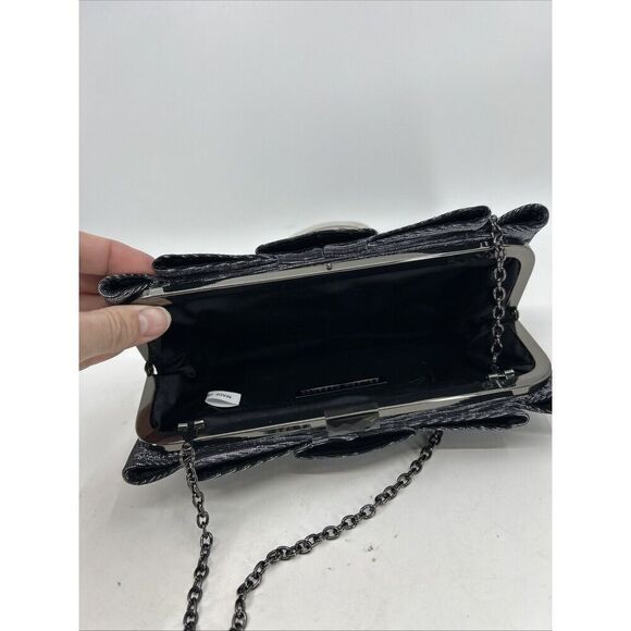 Sondra Roberts Designer Clutch Evening Shoulder Bag Silver Satin Chain Strap - Picture 5 of 12
